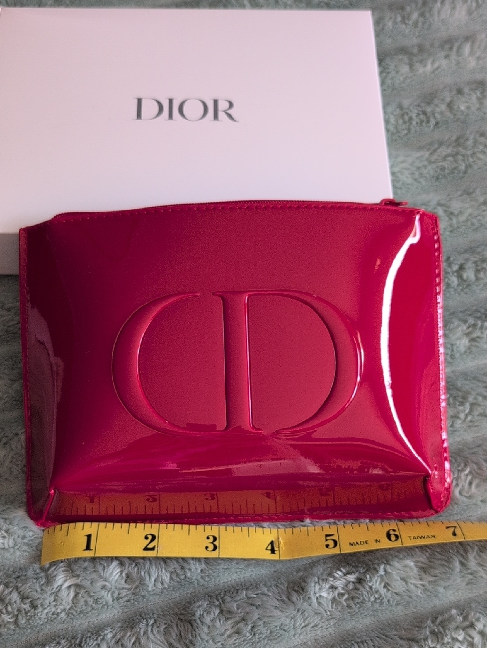 NIB Dior Glossy Red Patent Faux Leather CD Pouch - Picture 4 of 7